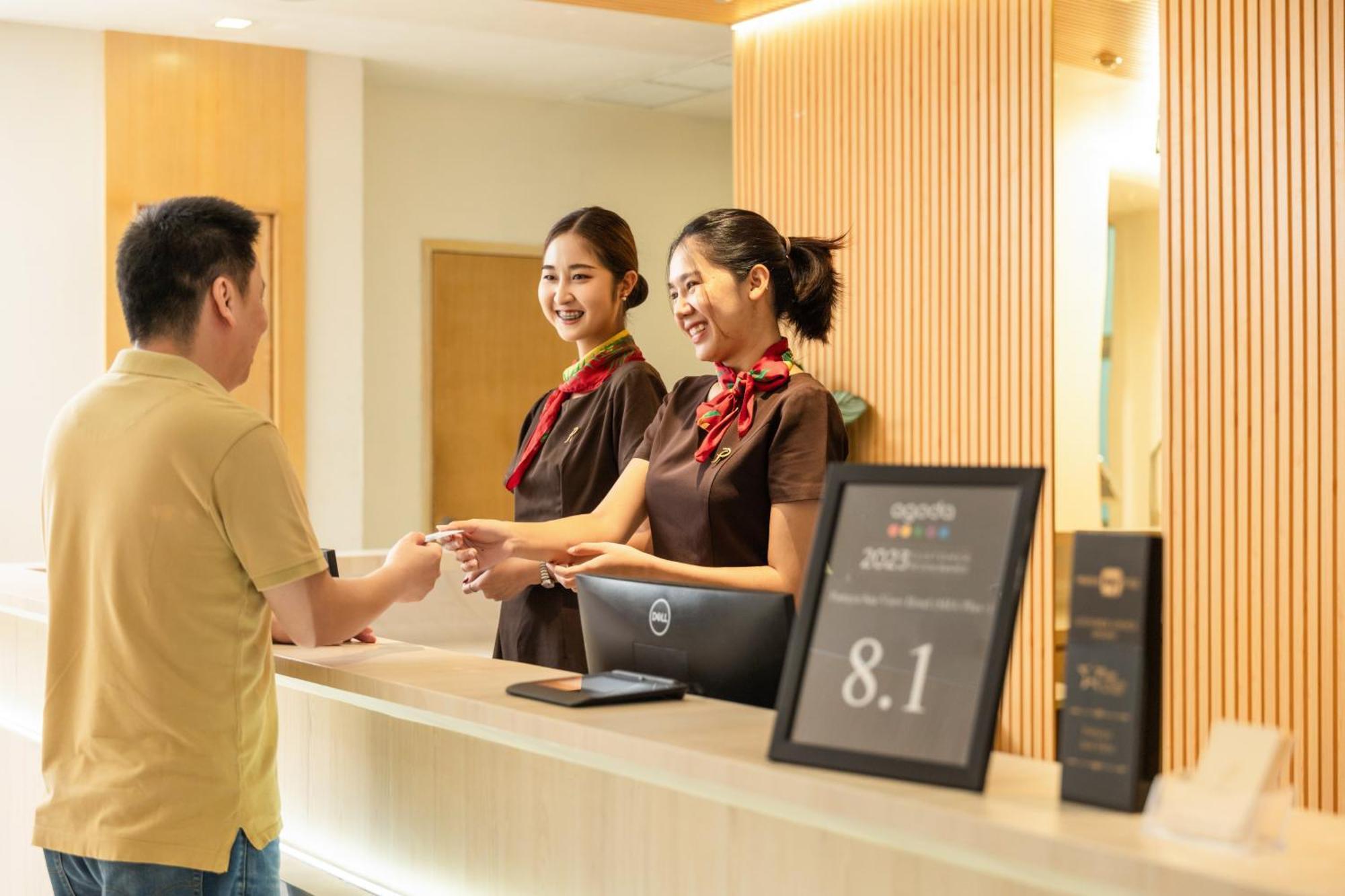Pattaya Sea View Hotel - Sha Extra Plus Екстериор снимка